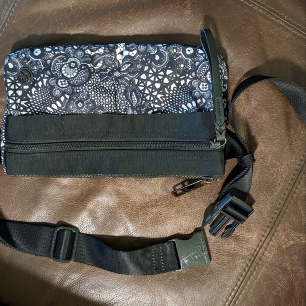 Lululemon Athletics Waist Bag